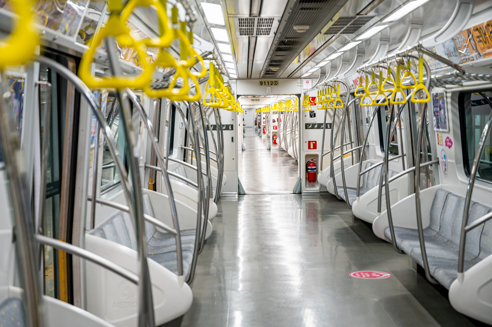Intérieur du train, métro à Séoul, Corée du Sud