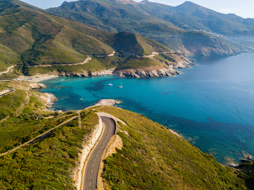 Route et vue sur la mer, La Cap Corse