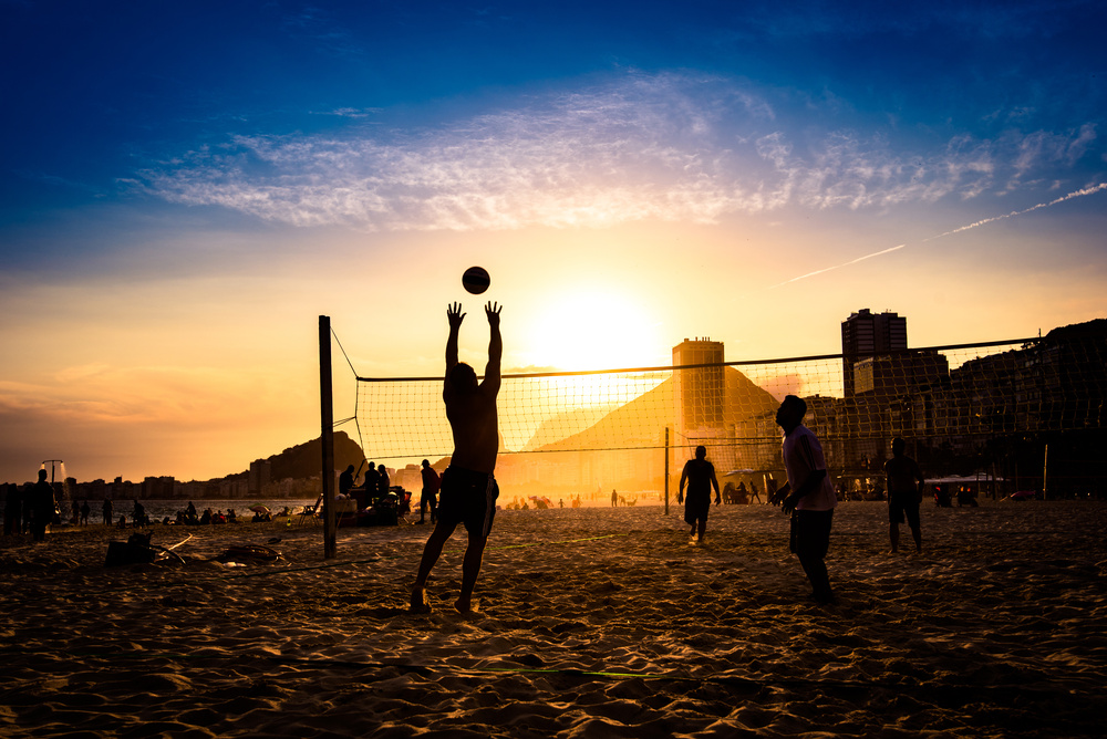 Plage animée Copacabana, Rio de Janeiro, Brésil