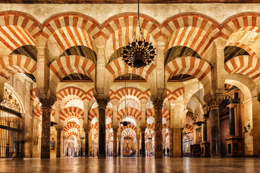 A l'intérieur de Mezquita, Cordoue en Espagne